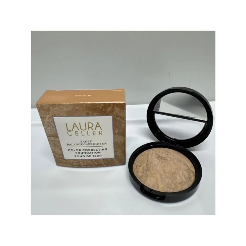 Laura Geller 0006024B Baked Balance-N-Glow Illuminating Foundation Medium $38